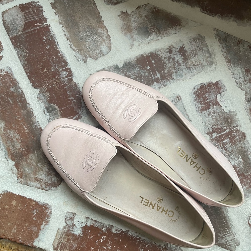 CHANEL Blush Pink Leather Loafers
